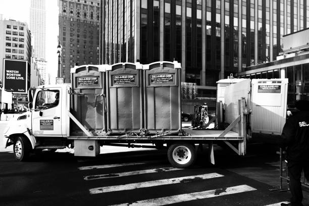 Best Portable restroom trailer rental  in Jonesville, MI